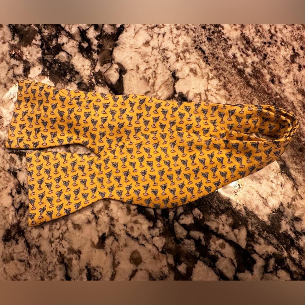 Yellow bowtie with martini glasses